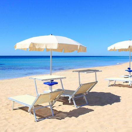 Hotel Beach Salento Marina Di Pescoluse Εξωτερικό φωτογραφία
