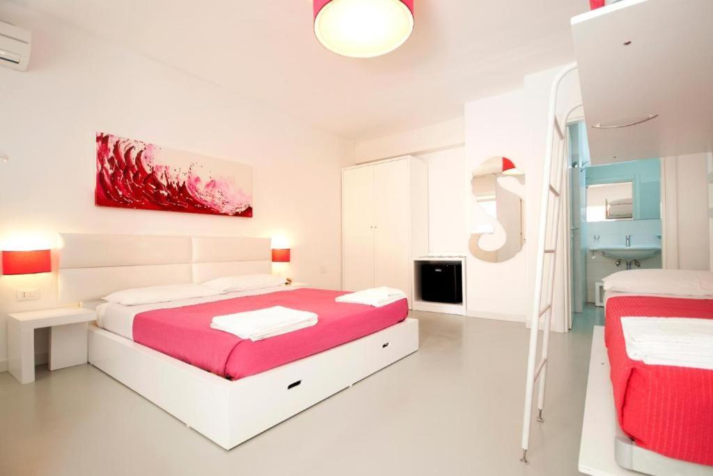 Hotel Beach Salento Marina Di Pescoluse Εξωτερικό φωτογραφία