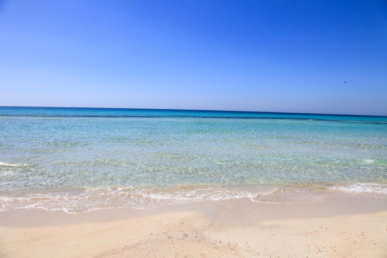 Hotel Beach Salento Marina Di Pescoluse Εξωτερικό φωτογραφία