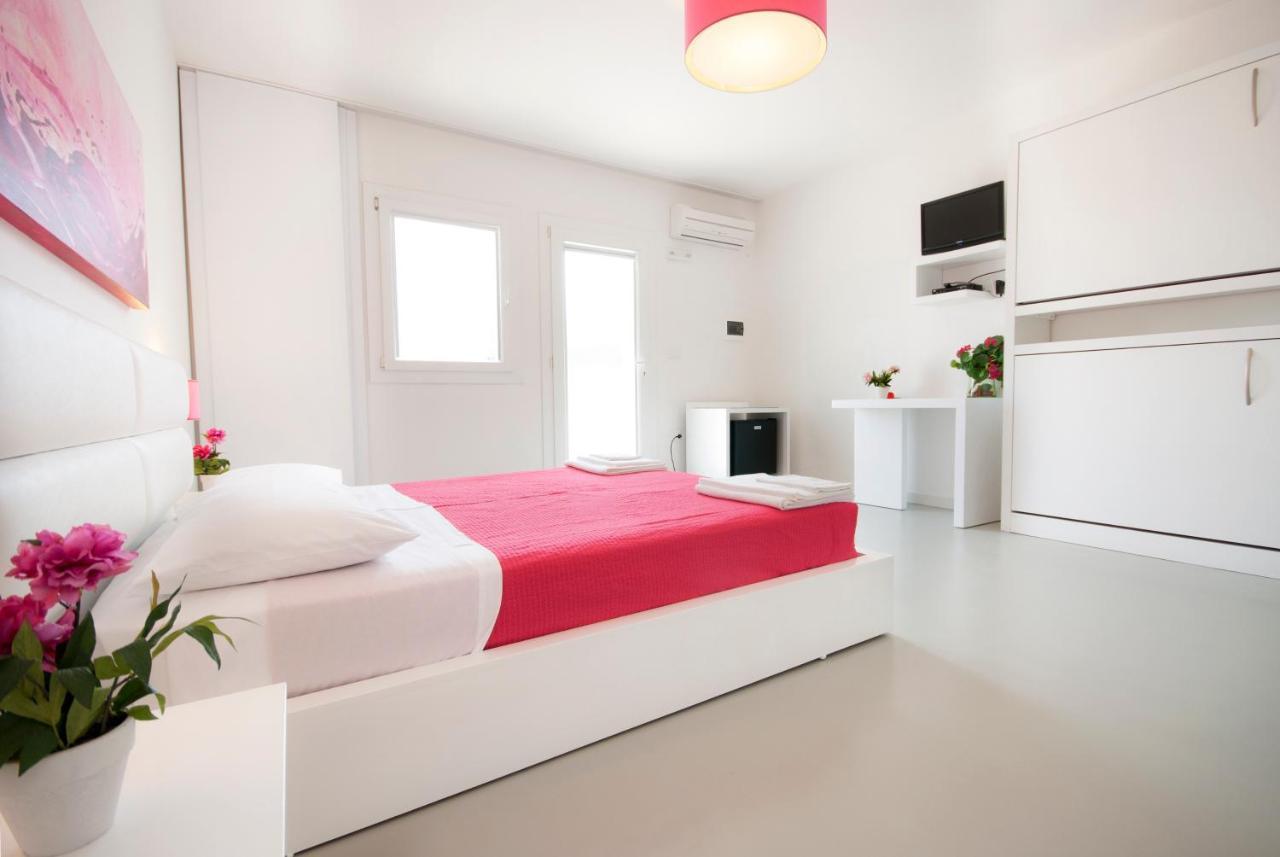 Hotel Beach Salento Marina Di Pescoluse Εξωτερικό φωτογραφία