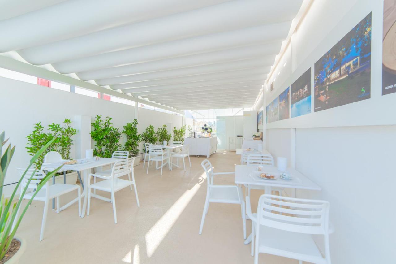 Hotel Beach Salento Marina Di Pescoluse Εξωτερικό φωτογραφία